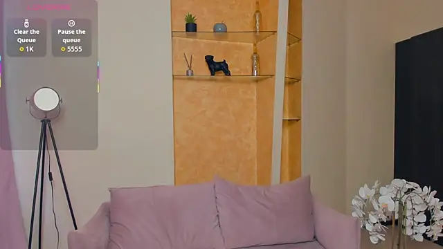 Snapshot of EdinaCordner chatting on 18, 10, 2025 EdinaCordner online show from 18, 10, 2025