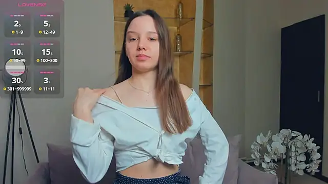 Snapshot of EdinaCordner chatting on 5, 11, 2025 EdinaCordner online show from 5, 11, 2025