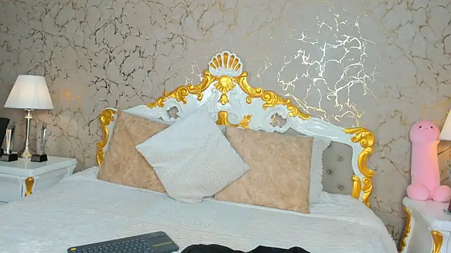 ScarlettWallace online show from 11, 3, 2025