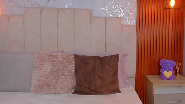 ScarlettWallace online show from 22, 9, 2025