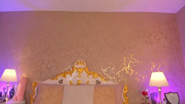 ScarlettWallace online show from 27, 4, 2026