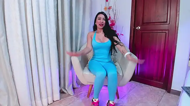 SeleneLujan online show from 27, 2, 2025