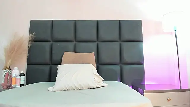 SeleneLujan online show from 28, 3, 2026