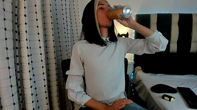 loverisu-coral online show from 19, 12, 2025