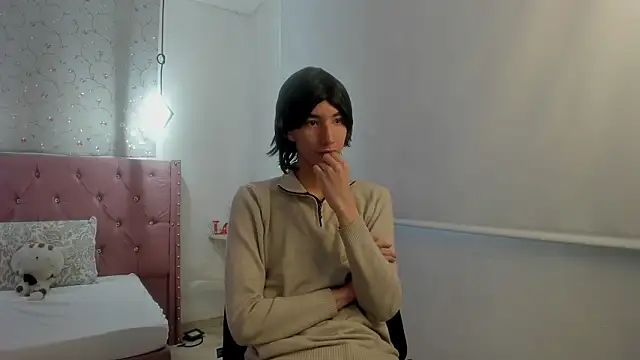 loverisu-coral online show from 18, 2, 2026