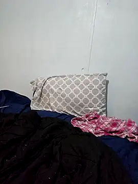 dylanroberts1995 online show from 4, 3, 2025