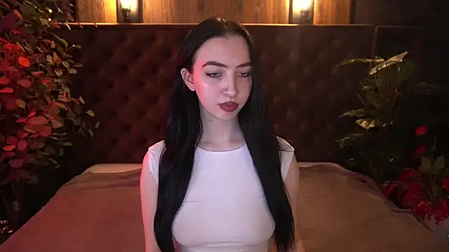 WildKittenX  online show from 22, 4, 2026