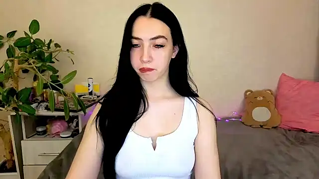 WildKittenX  online show from 17, 5, 2026