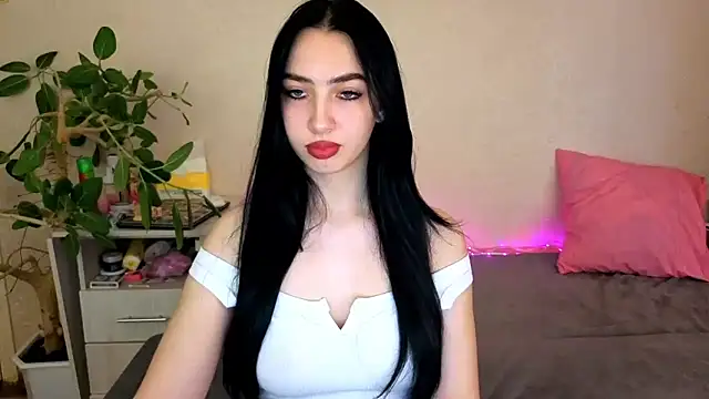 WildKittenX  online show from 20, 5, 2026