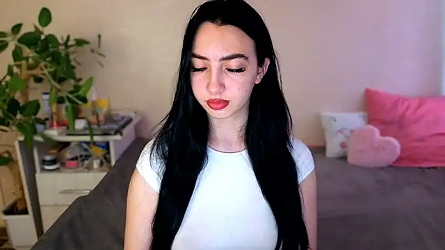 WildKittenX  online show from 27, 6, 2026