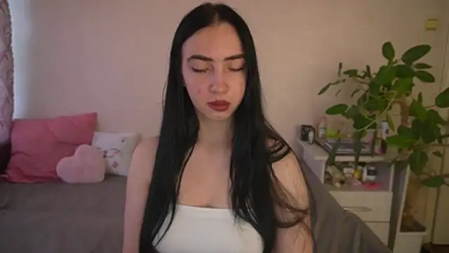 WildKittenX  online show from 25, 7, 2026