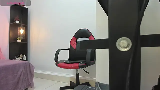 Bonniie 22 online show from 17, 3, 2025