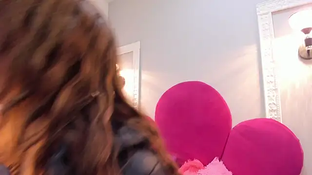 Bonniie 22 online show from 2, 10, 2025