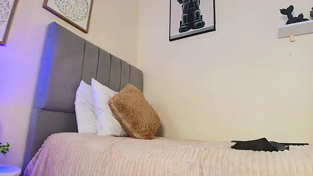 mary cute9 online show from 24, 4, 2026