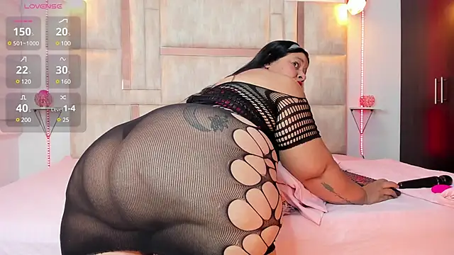 LunaaSweett online show from 12, 3, 2025