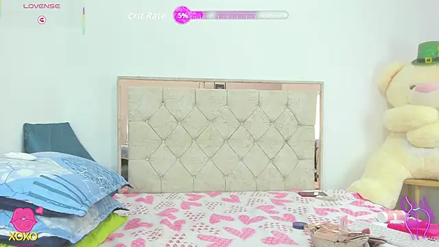 LunaaSweett online show from 25, 4, 2026