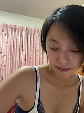 ladypaggy online show from 19, 4, 2026