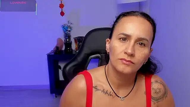 Sara Charmy online show from 8, 6, 2026