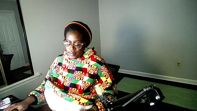 lovelyenigma365 online show from 6, 2, 2026