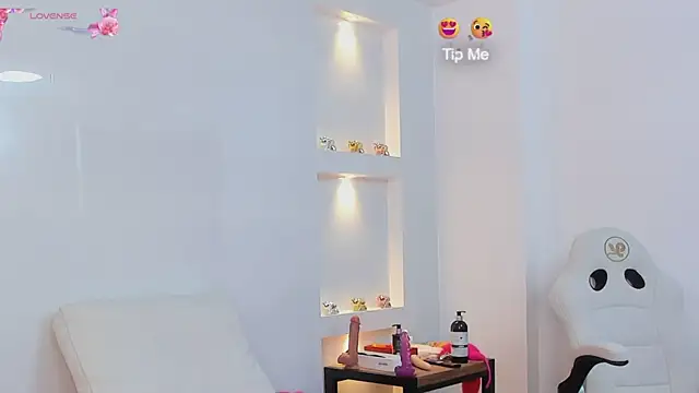 naomi spark3 online show from 18, 3, 2025