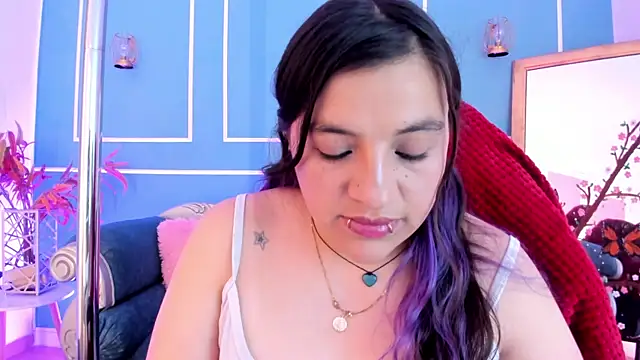 TaraTaylorr online show from 25, 4, 2026