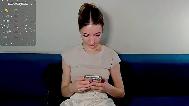 MilaTima online show from 4, 3, 2026