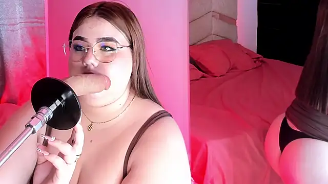 MadissonLee   online show from 21, 4, 2026