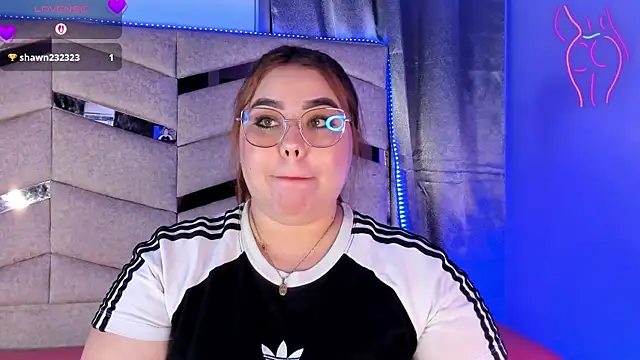 MadissonLee   online show from 23, 4, 2026