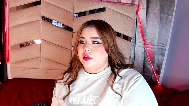 Snapshot of MadissonLee__ chatting on 27, 5, 2026 MadissonLee online show from 27, 5, 2026