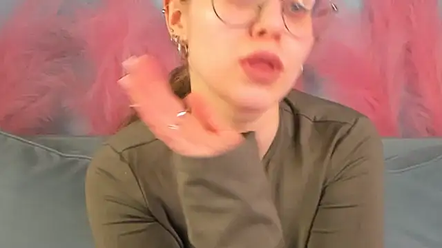 Snapshot of RileyMimicho chatting on 6, 3, 2025 RileyMimicho online show from 6, 3, 2025