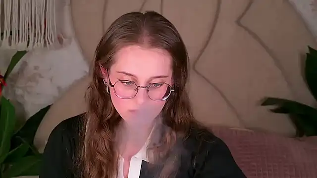 Snapshot of RileyMimicho chatting on 29, 10, 2025 RileyMimicho online show from 29, 10, 2025