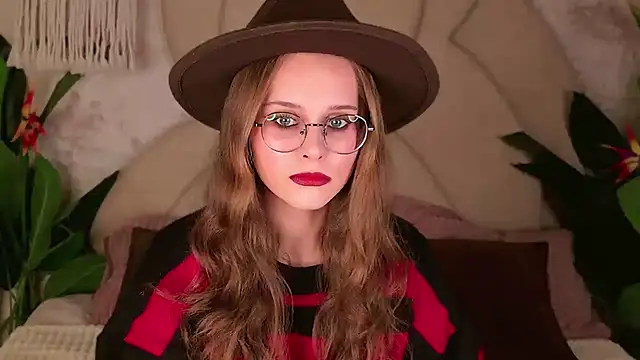 Snapshot of RileyMimicho chatting on 31, 10, 2025 RileyMimicho online show from 31, 10, 2025