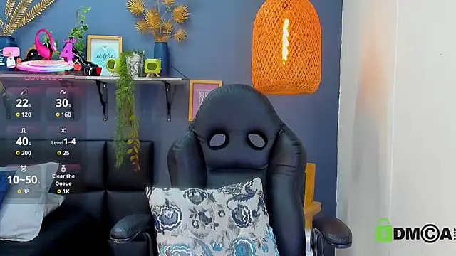 yessila parker online show from 25, 4, 2026