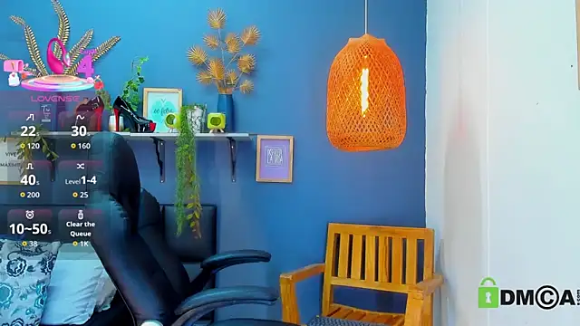 Snapshot of yessila_parker chatting on 3, 5, 2026 yessila parker online show from 3, 5, 2026