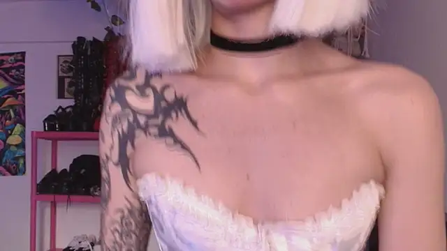  mollycrystal online show from 19, 3, 2026