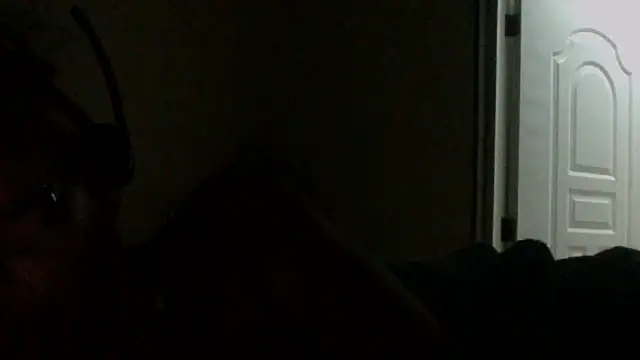 Ladyzee25 online show from 10, 10, 2025