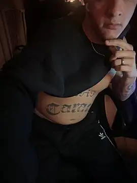 yourpapixulo online show from 8, 3, 2025