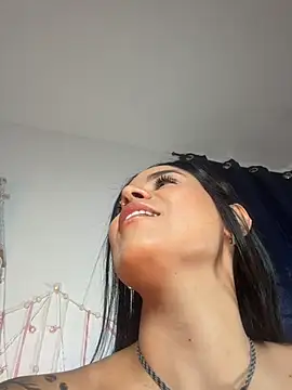 HotAlana  online show from 20, 4, 2026