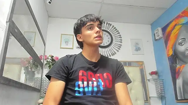 Snapshot of heiker_ chatting on 2, 3, 2025 heiker online show from 2, 3, 2025