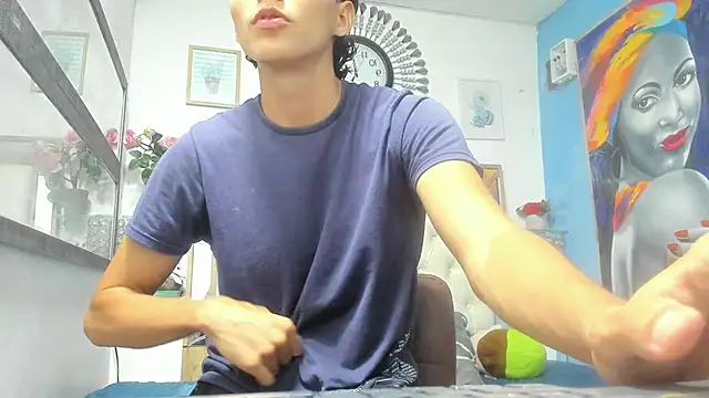 Snapshot of heiker_ chatting on 3, 3, 2025 heiker online show from 3, 3, 2025