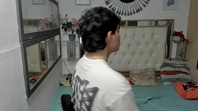 Snapshot of heiker_ chatting on 9, 10, 2025 heiker online show from 9, 10, 2025