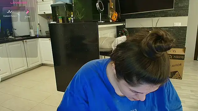 Layla- online show from 3, 2, 2026