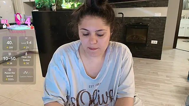 Layla- online show from 26, 4, 2026