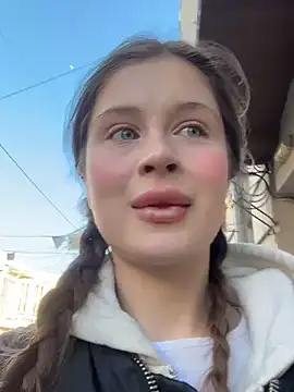 Snapshot of melicious_ chatting on 7, 3, 2025 melicious online show from 7, 3, 2025