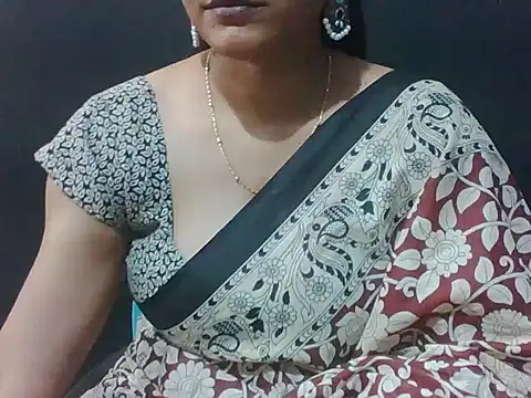 Snapshot of sugandha_bhabhi chatting on 8, 6, 2026 sugandha bhabhi online show from 8, 6, 2026