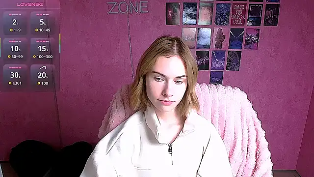 Fiona Night online show from 18, 12, 2025