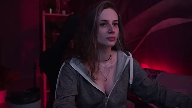 Snapshot of OliviaMcClean chatting on 22, 11, 2025 OliviaMcClean online show from 22, 11, 2025