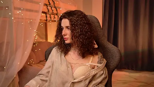 Snapshot of OliviaMcClean chatting on 27, 2, 2026 OliviaMcClean online show from 27, 2, 2026