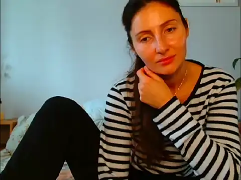 Snapshot of Irina9793 chatting on 10, 10, 2025 Irina9793 online show from 10, 10, 2025