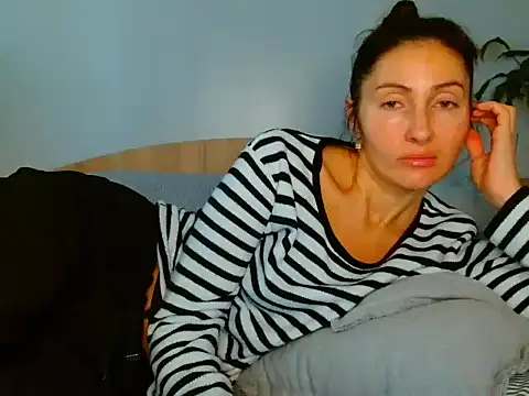 Snapshot of Irina9793 chatting on 11, 11, 2025 Irina9793 online show from 11, 11, 2025